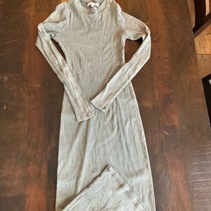 Young and fabulous Light Gray Long Sleeve Dress